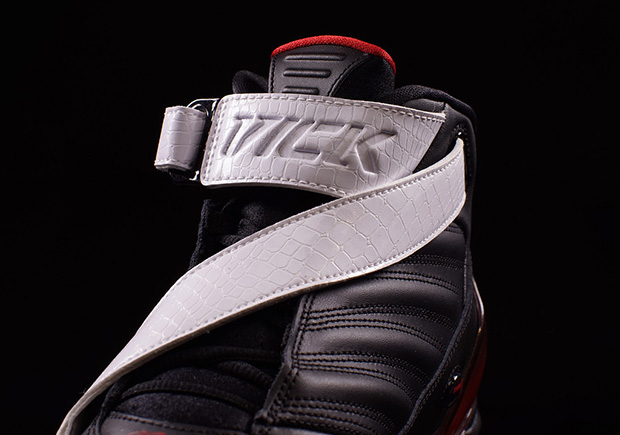 Nike Zoom Vick Iii Falcons Retro Available 04