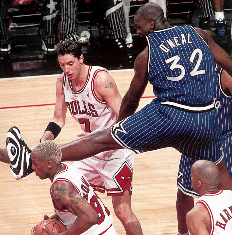 shaquille-oneal-reebok-shaqnosis-action-3.jpg