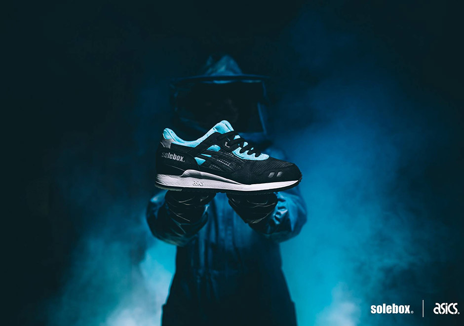 Solebox Asics Gel Lyte Iii Blue Carpenter Bee 2