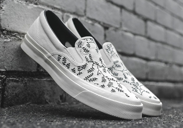 Converse Deckstar 67 Slip White May Flowers 1