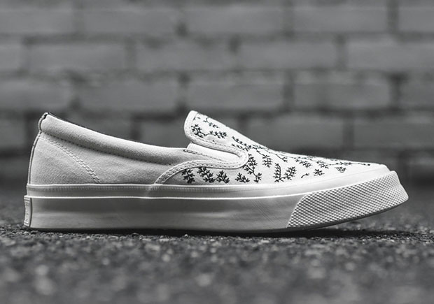 Converse Deckstar 67 Slip White May Flowers 2
