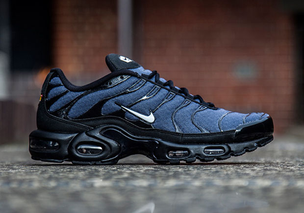 Nike Puts Denim Twill On The Air Max Plus