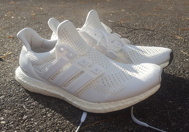 Adidas Ultra Boost Triple White Cleaning Guide 06