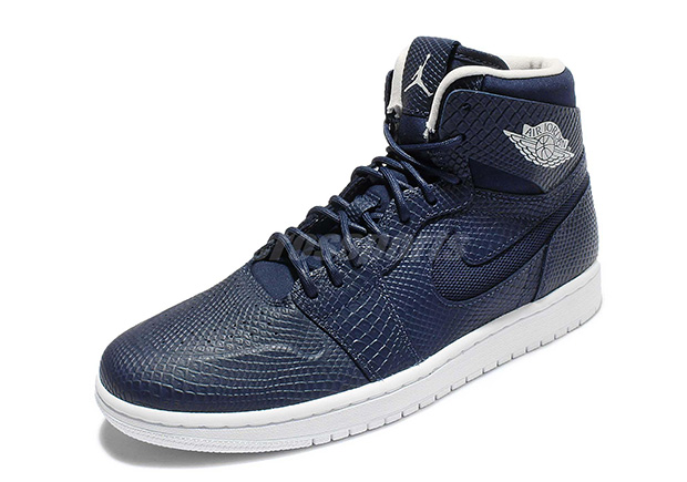 Air Jordan 1 High Nouveau Midnight Navy 03