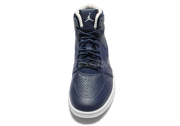 Air Jordan 1 High Nouveau Midnight Navy 05