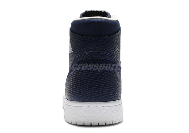 Air Jordan 1 High Nouveau Midnight Navy 06