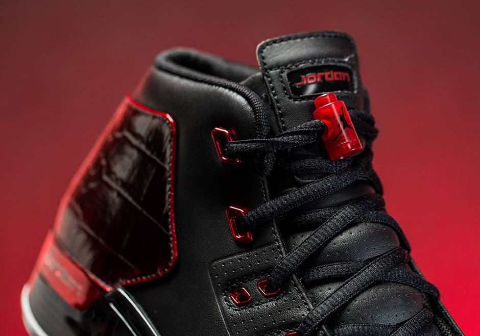 Air Jordan 17 Bred Chicago Release Details 05