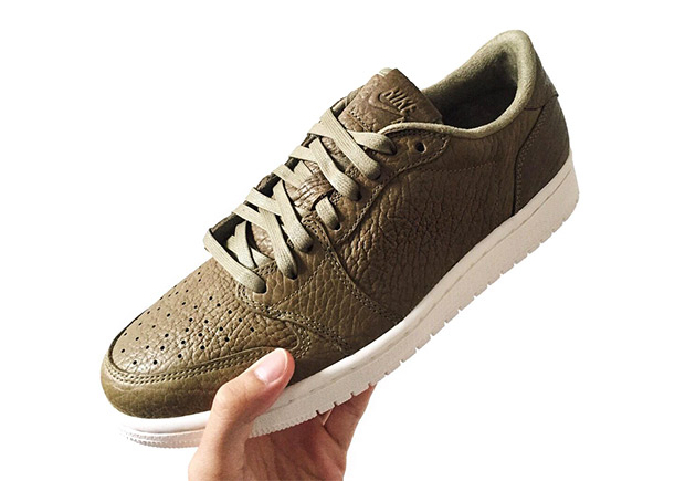 Jordan 1 Low Swooshless Olive