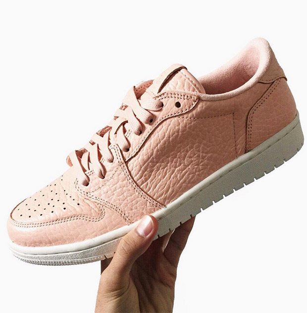 Jordan 1 Low Swooshless Pink