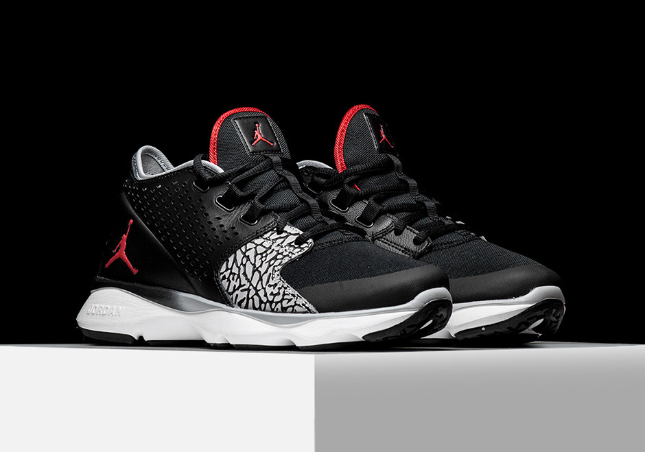 Jordan Flow Trainer Black Cement 1