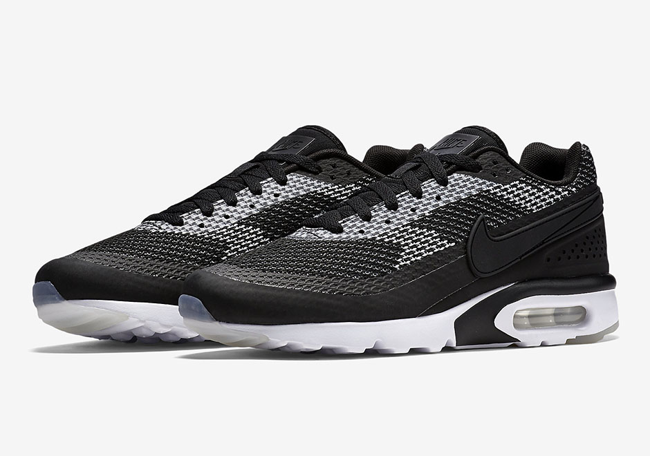 The Latest Nike Air Max BW Jacquard Goes For The "Oreo" Look