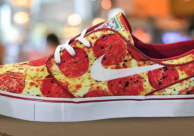 Nike Janoski Pizza