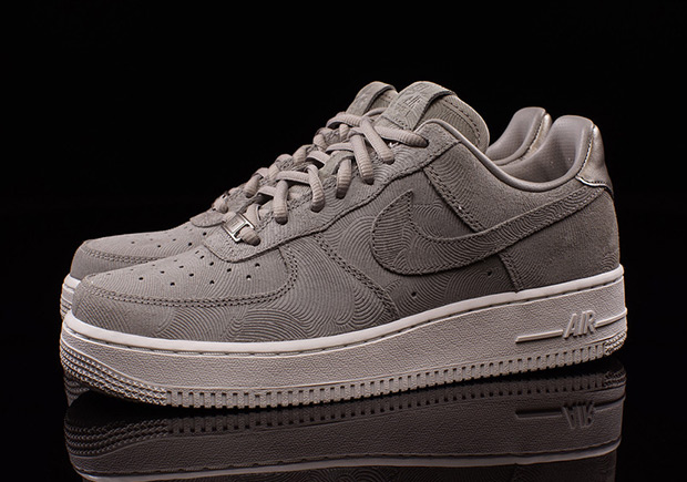 Nike Wmns Air Force 1 Prm Suede Medium Grey 1