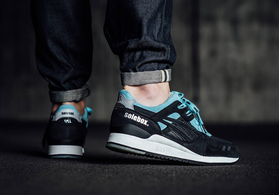 Solebox Asics Gel Lyte Iii Blue Carpenter Bee Release Details 1