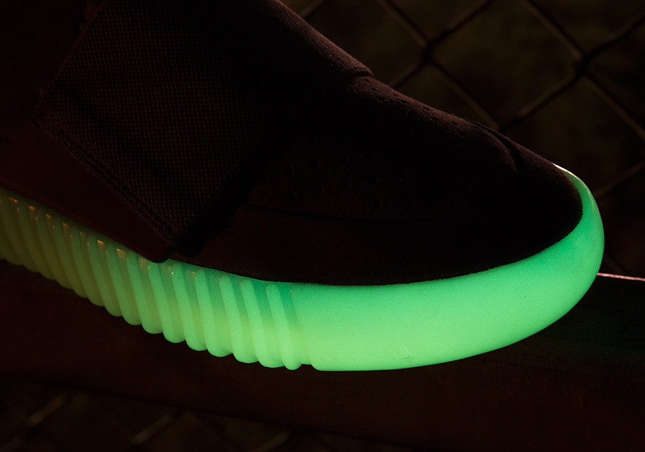 Glow In The Dark Yeezy Boost 750 3