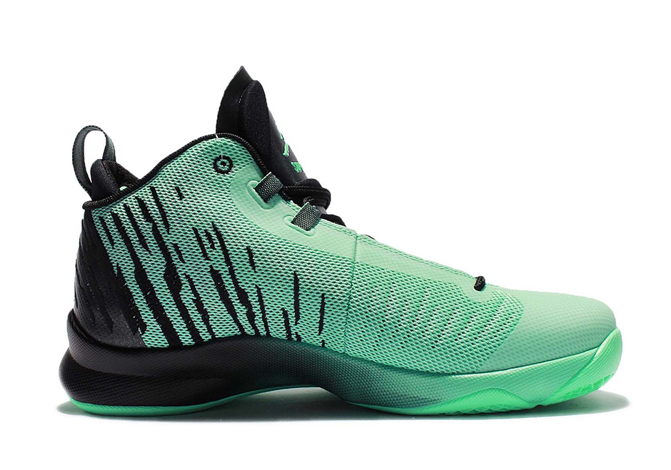 Jordan Super Fly 5 Green Glow Blake Griffin 03