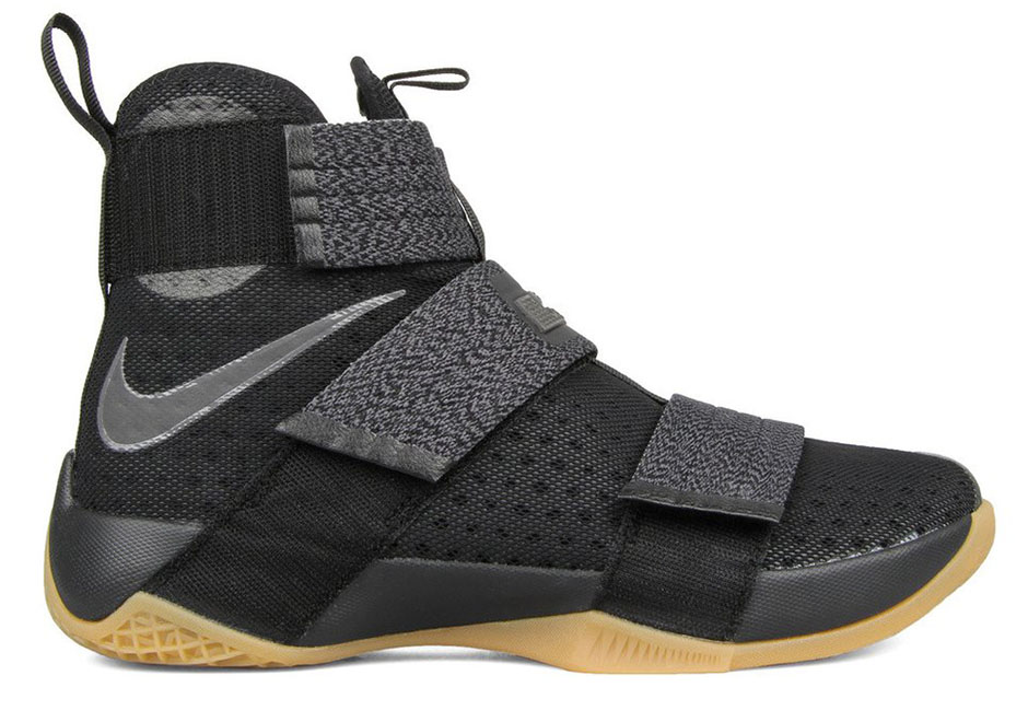 Lebron Soldier 10 Blak Gum 1