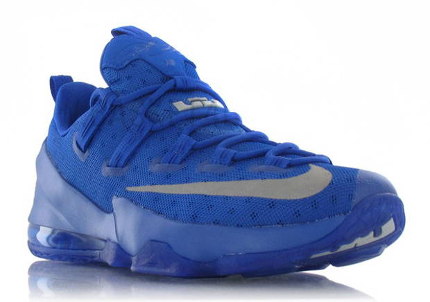 Nike Lebron 13 Low Game Royal 01