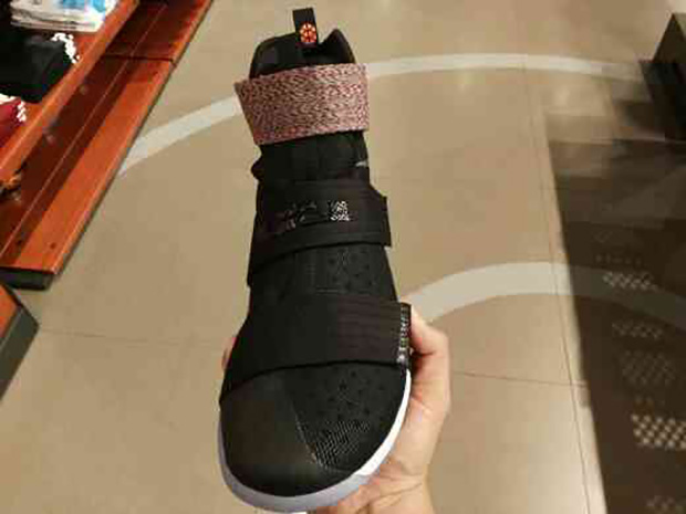 Nike Lebron Soldier 10 On Feet Preview 05