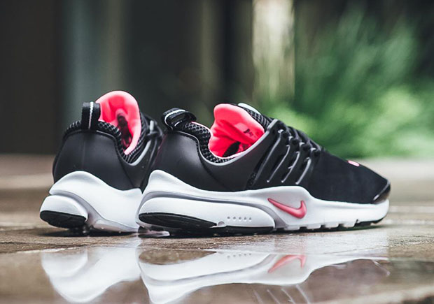 Nike Presto Girls Black Hyper Pink White 3