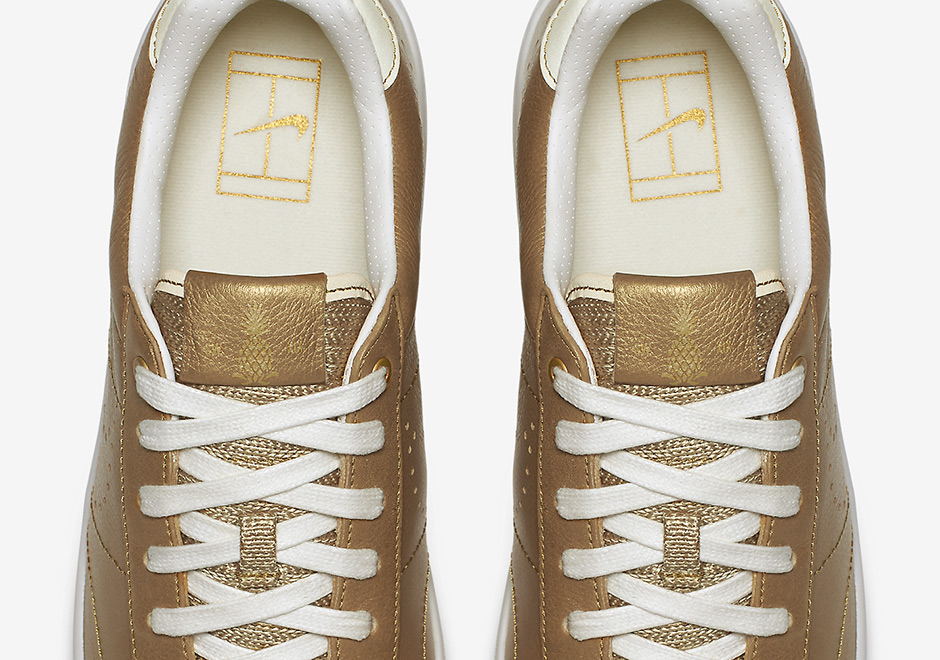 Nike Tennis Classic Ultra Wimbledon Gold Men 0