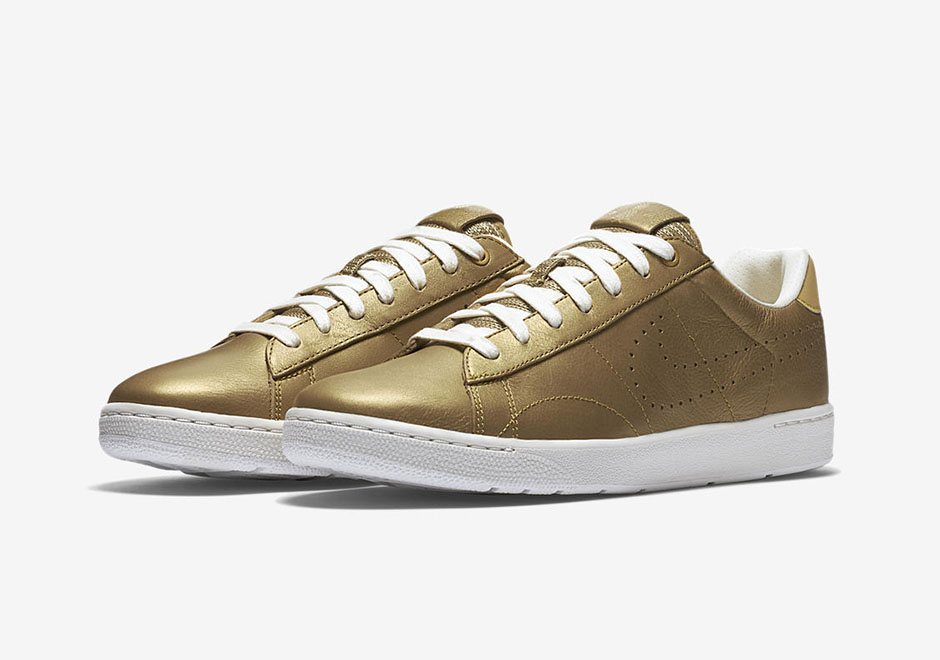 Nike Tennis Classic Ultra Wimbledon Gold Men 1