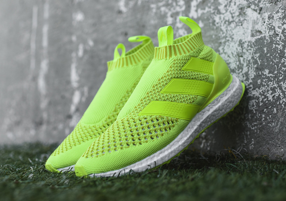 Adidas Ultra Boost Ace16 Purecontrol Neon 1