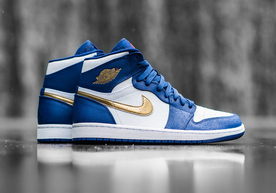 Air Jordan 1 High Olympic Deep Royal Metallic Gold 1