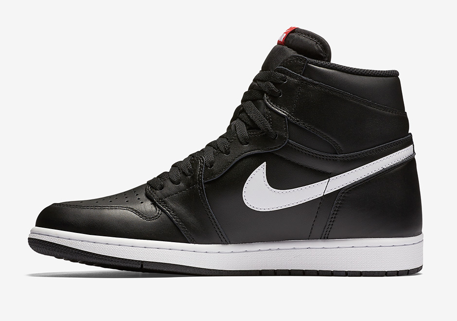 Air Jordan 1 Retro High Og Premium Essentials Black White 5