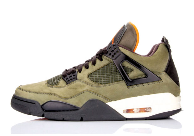 Here's Proof That People Are Still Paying Ridiculous Money On The UNDFTD Jordan 4