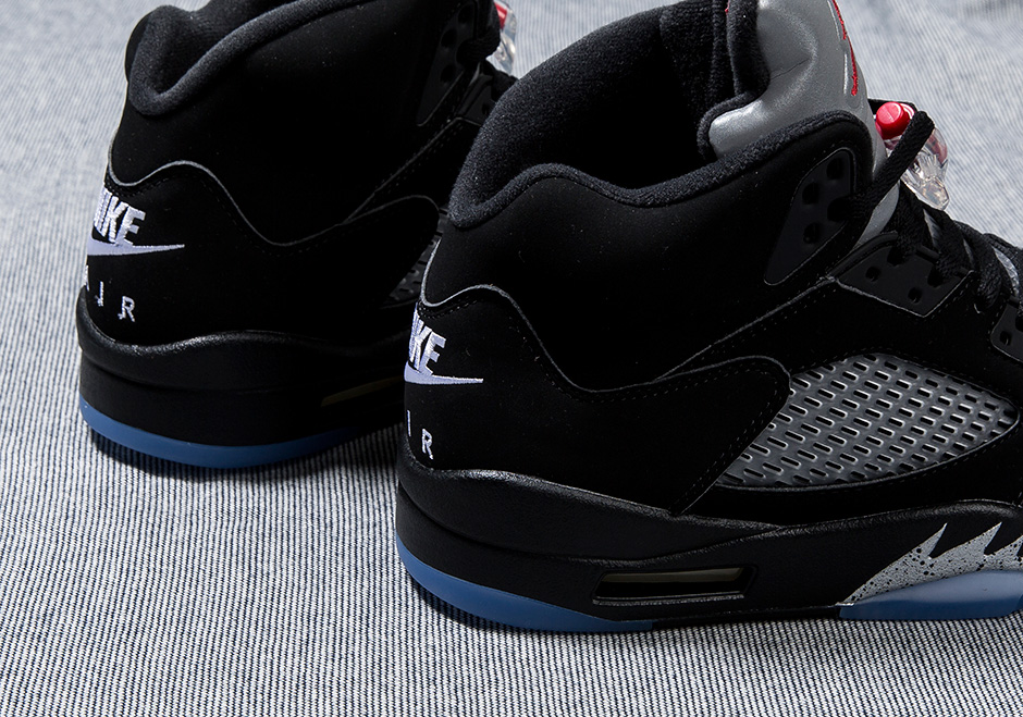 Air Jordan 5 Og Black Metallic Detailed Photos 05