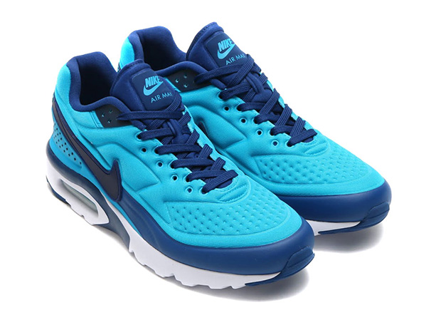 Nike Air Classic Bw Se Coastal Blue 03