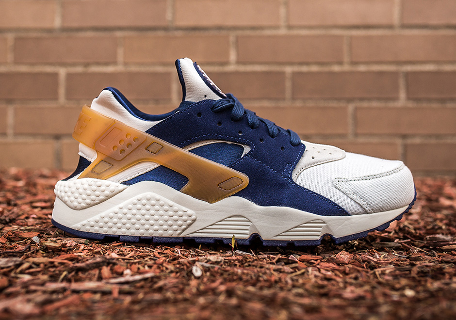 Nike Air Huarache Run Prm Sail Mid Navy Brown 2