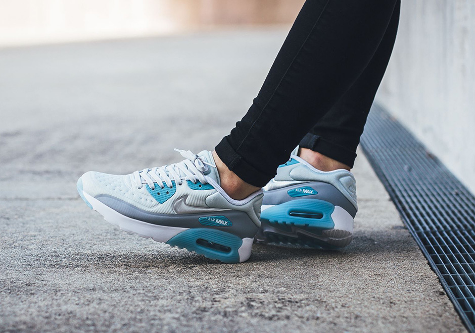 Nike Air Max 90 Ultra Se Pure Platinum Metallic Silver Ice Blue 3