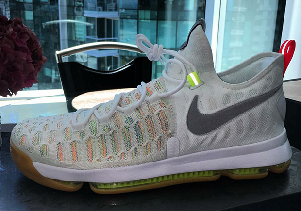 Nike SF "Golden Air" Releases A Multi-Color KD 9