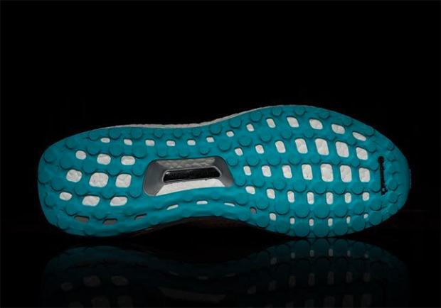 Adidas Ultra Boost Uncaged Kolor 02
