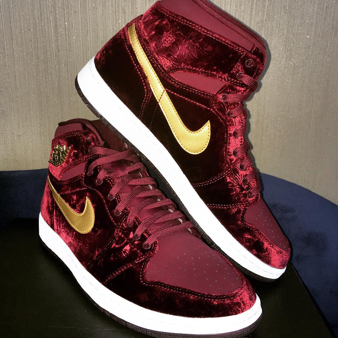 Air Jordan 1 Red Velvet