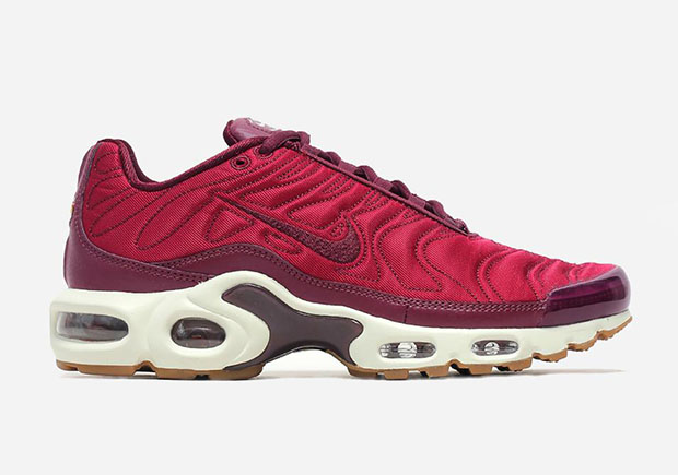 Air Max Plus Premium Satin Night Maroon 2