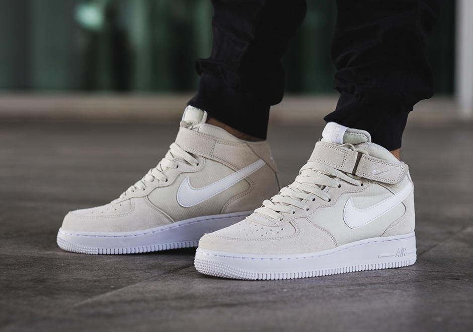 Nike Air Force 1 Mid Light Bone 01