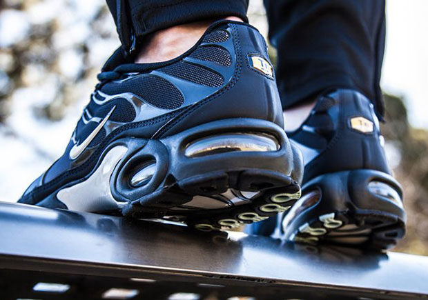 Nike Air Max Plus Navy Fade 2