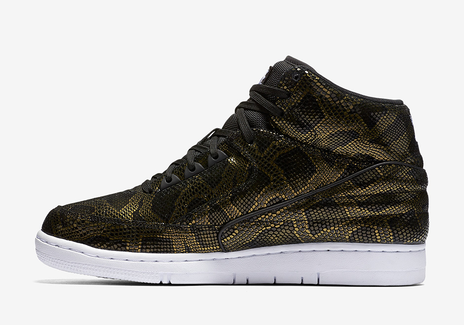 Nike Air Python Copper Snake 03