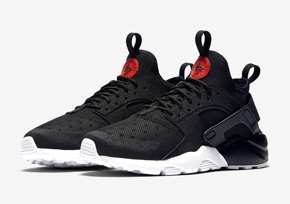 A Sleek New "Bred" Colorway Of The Nike Huarache Ultra Appears