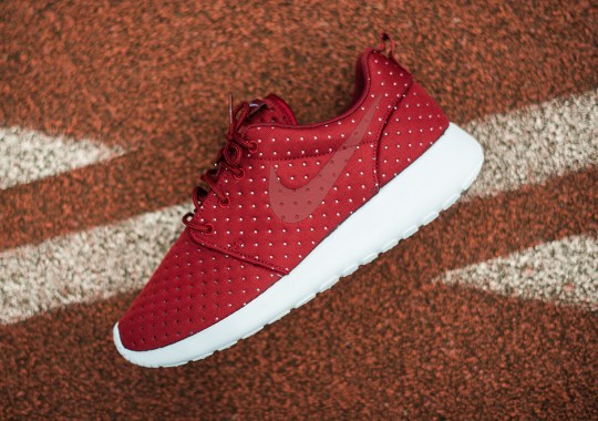 Nike Roshe Run “Pin Dot” Pack