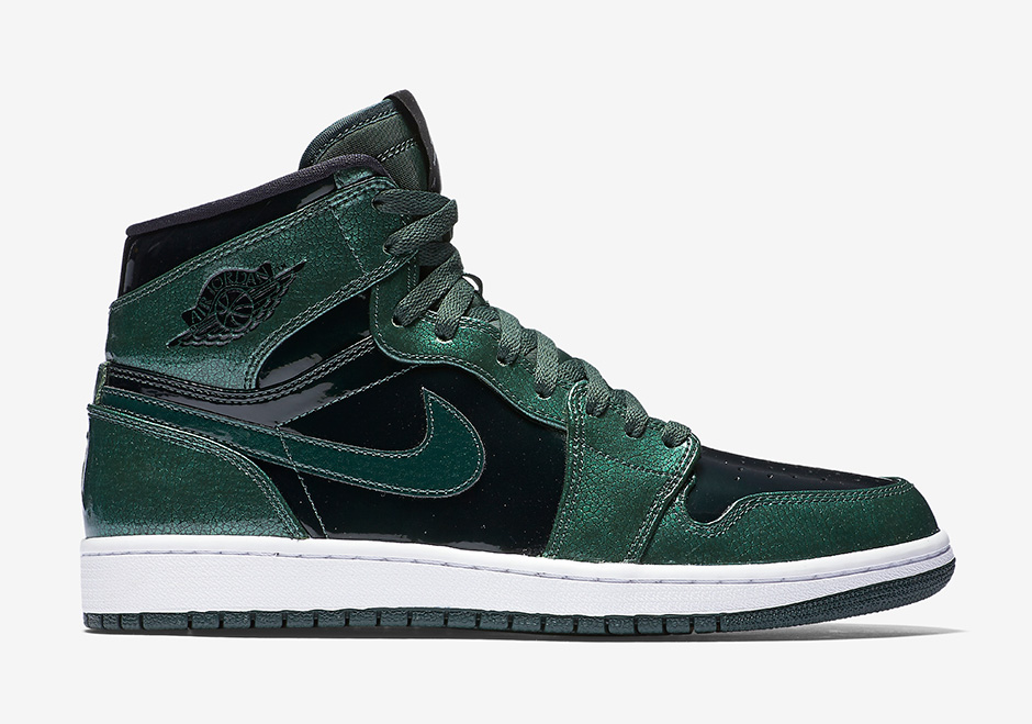 Air Jordan 1 High Grove Green Anti Gravity Machine 03