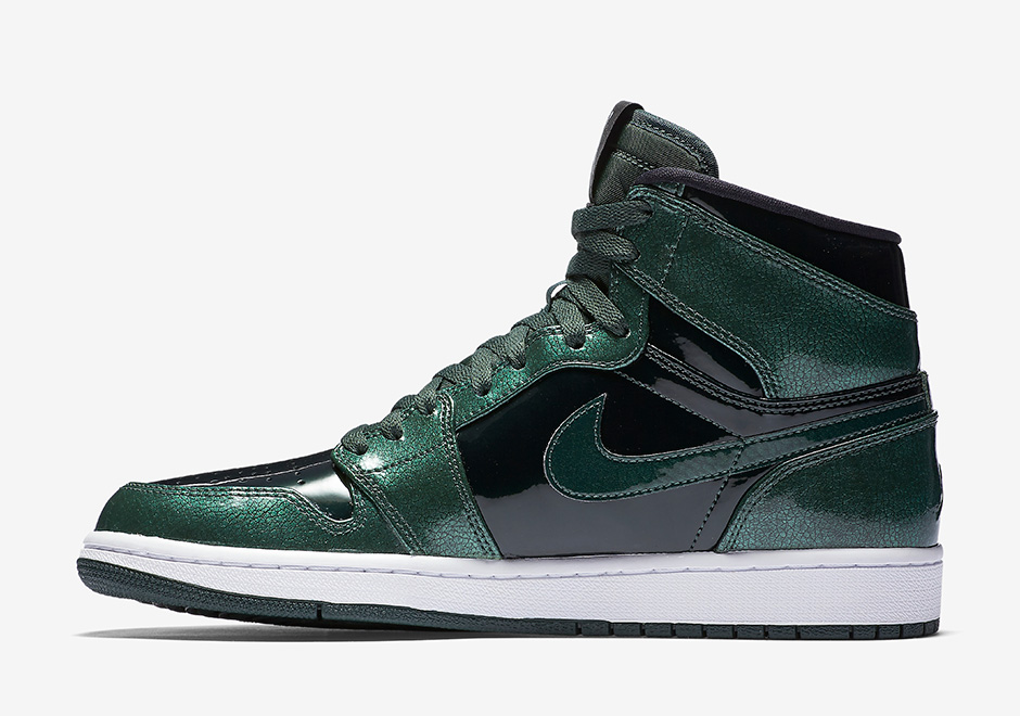 Air Jordan 1 High Grove Green Anti Gravity Machine 04