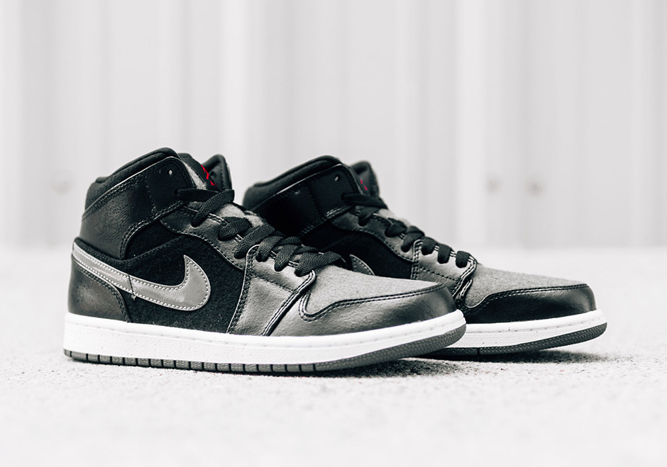 Air Jordan 1 Mid Premium Black Wingless 02