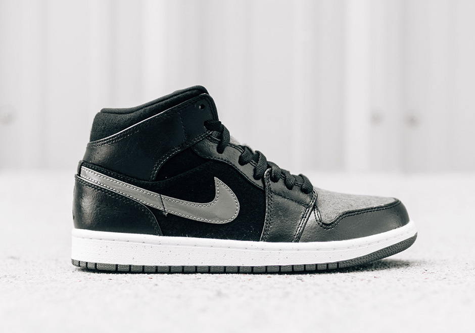 Air Jordan 1 Mid Premium Black Wingless 03