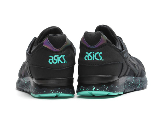 Asics Northern Lights Aurora Borealis Pack 04