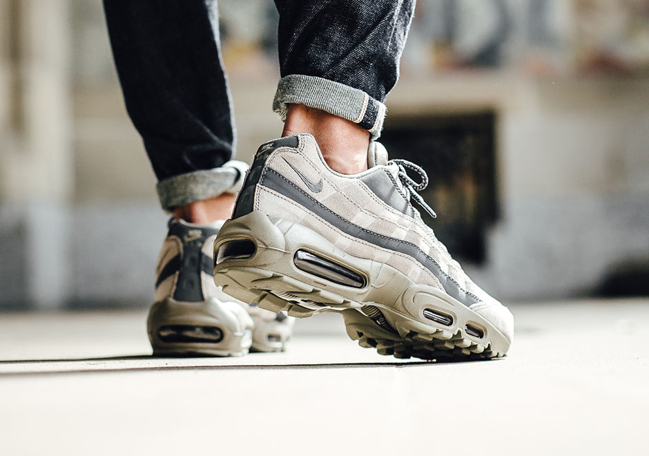 Nike Air Max 95 Light Taupe Dark Grey 2