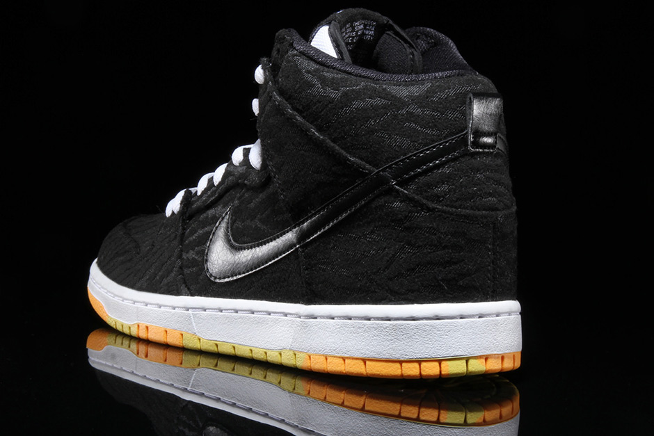 Nike Sb Dunk High Black Yellow Zebra 4